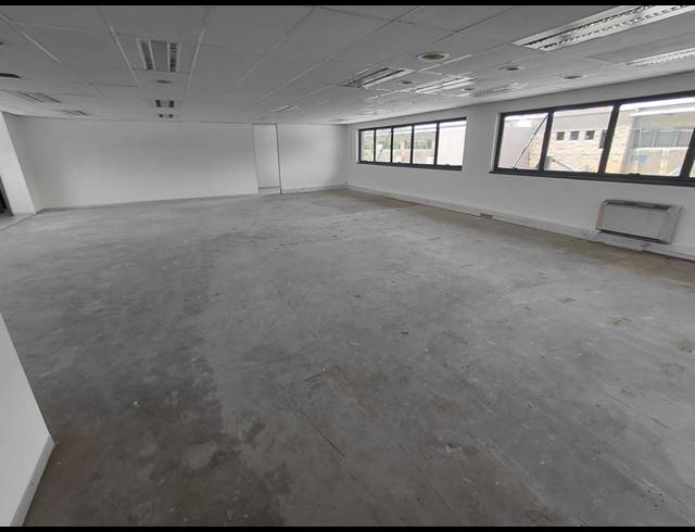 484M² OFFICE TO LET IN RANDJESPARK